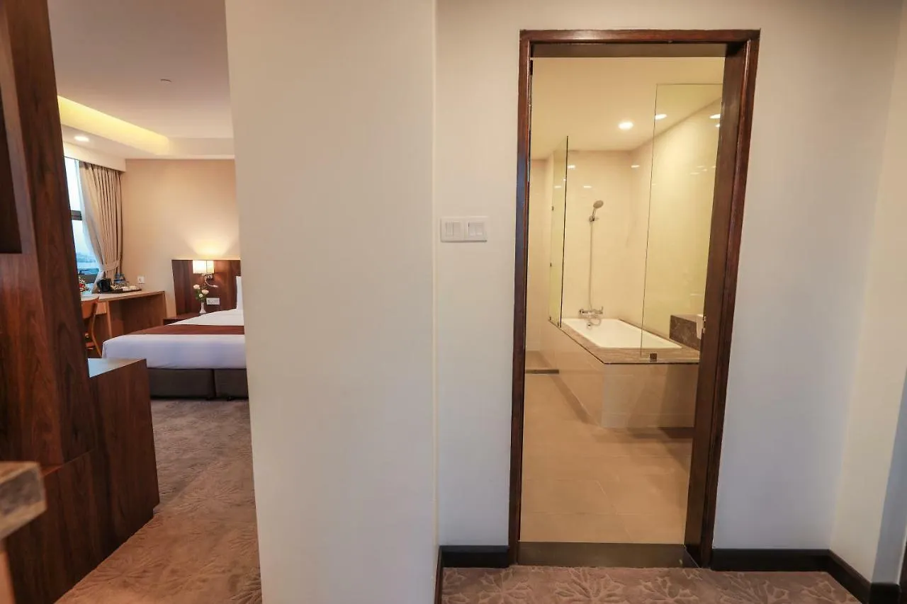 Hlaine Tet Hotel Yangon