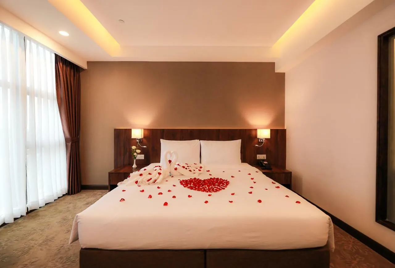 Hlaine Tet Hotel Yangon Myanmar
