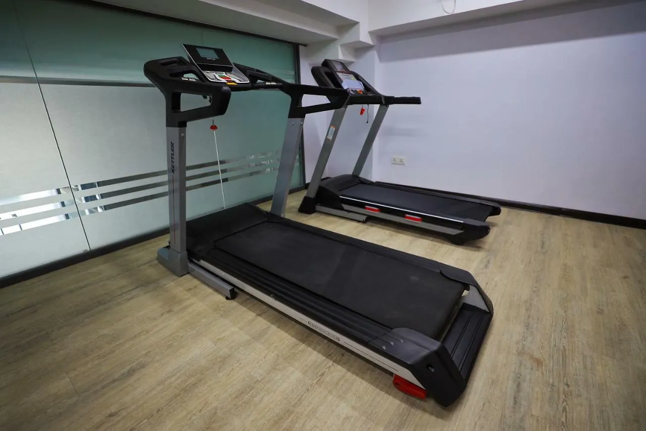 Hlaine Tet Hotel Yangon