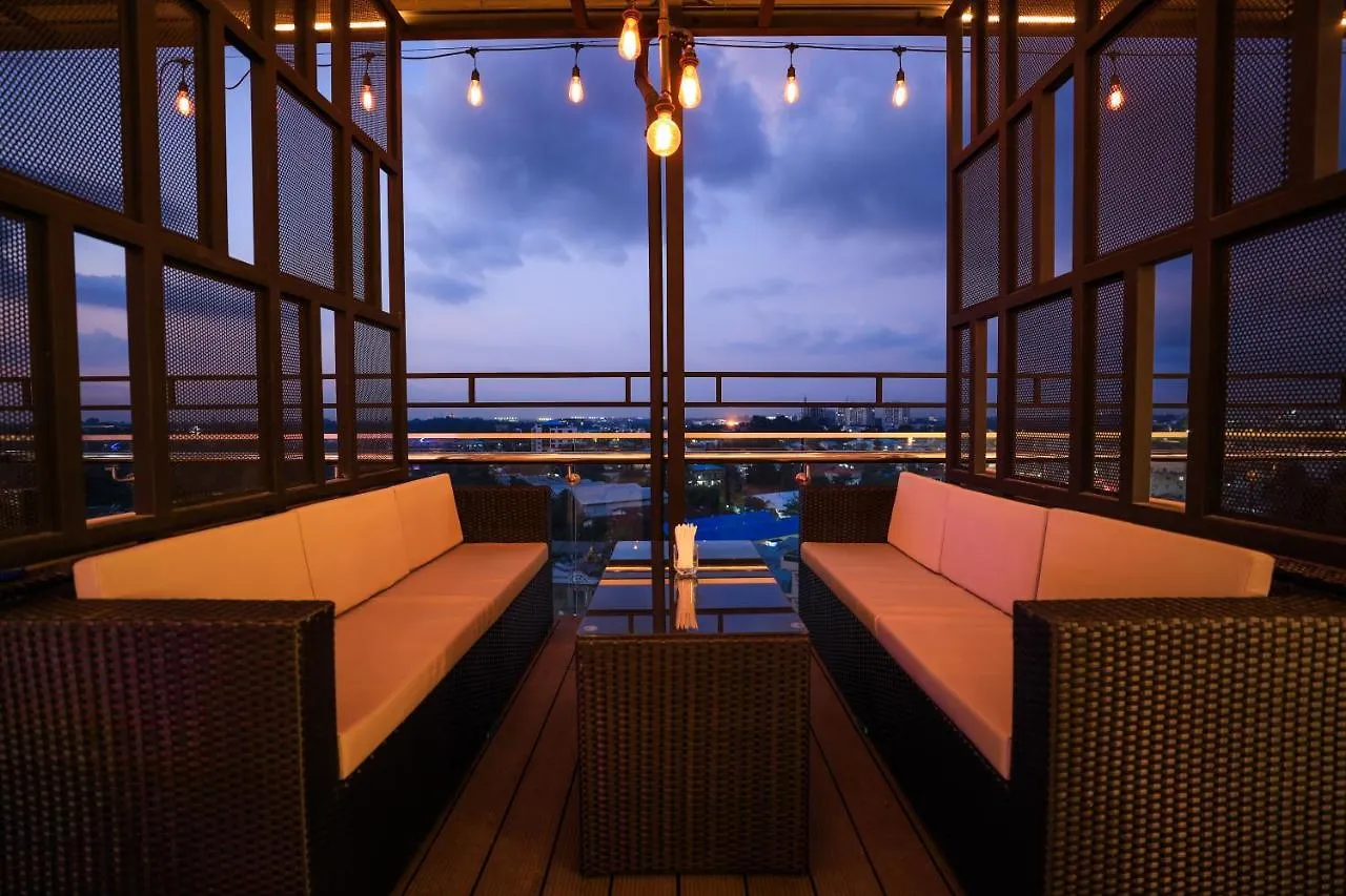 Hlaine Tet Hotel Yangon