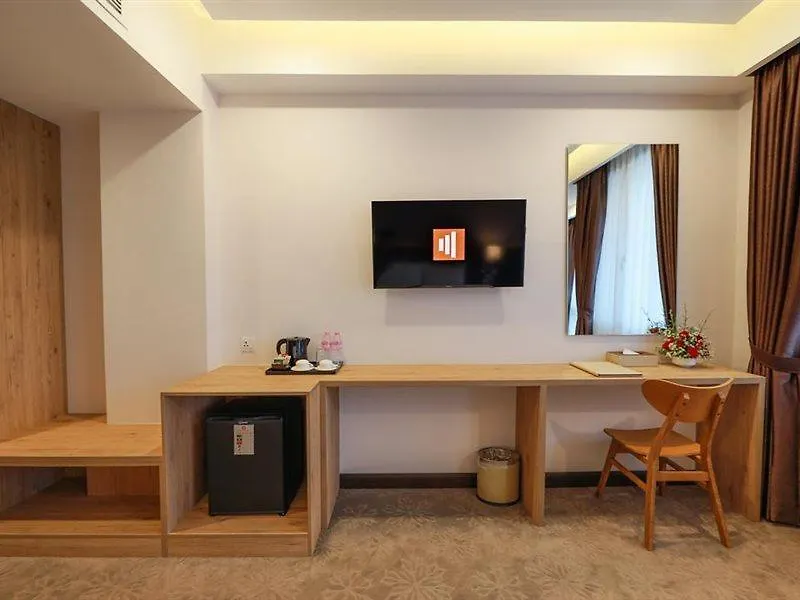 Hlaine Tet Hotel Yangon