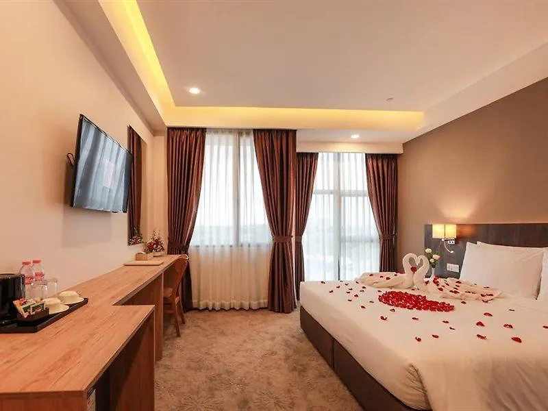 Hlaine Tet Hotel Yangon