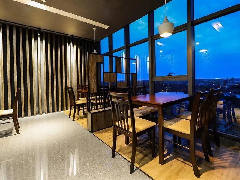 Hlaine Tet Hotel Yangon